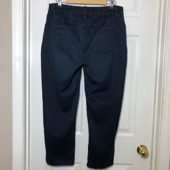 Lane Bryant Soft Stretchy Cotton Dark Wash Whiskered Straight Jeans 16 - Picture 5 of 15